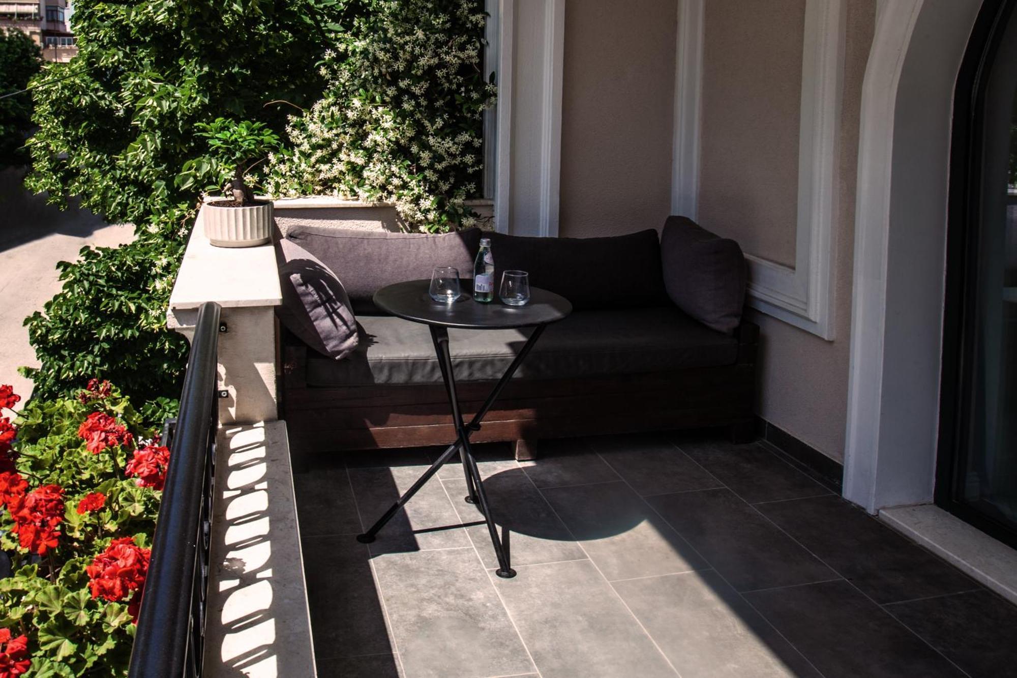 טיראנה Vila Koja Boutique Hotel מראה חיצוני תמונה