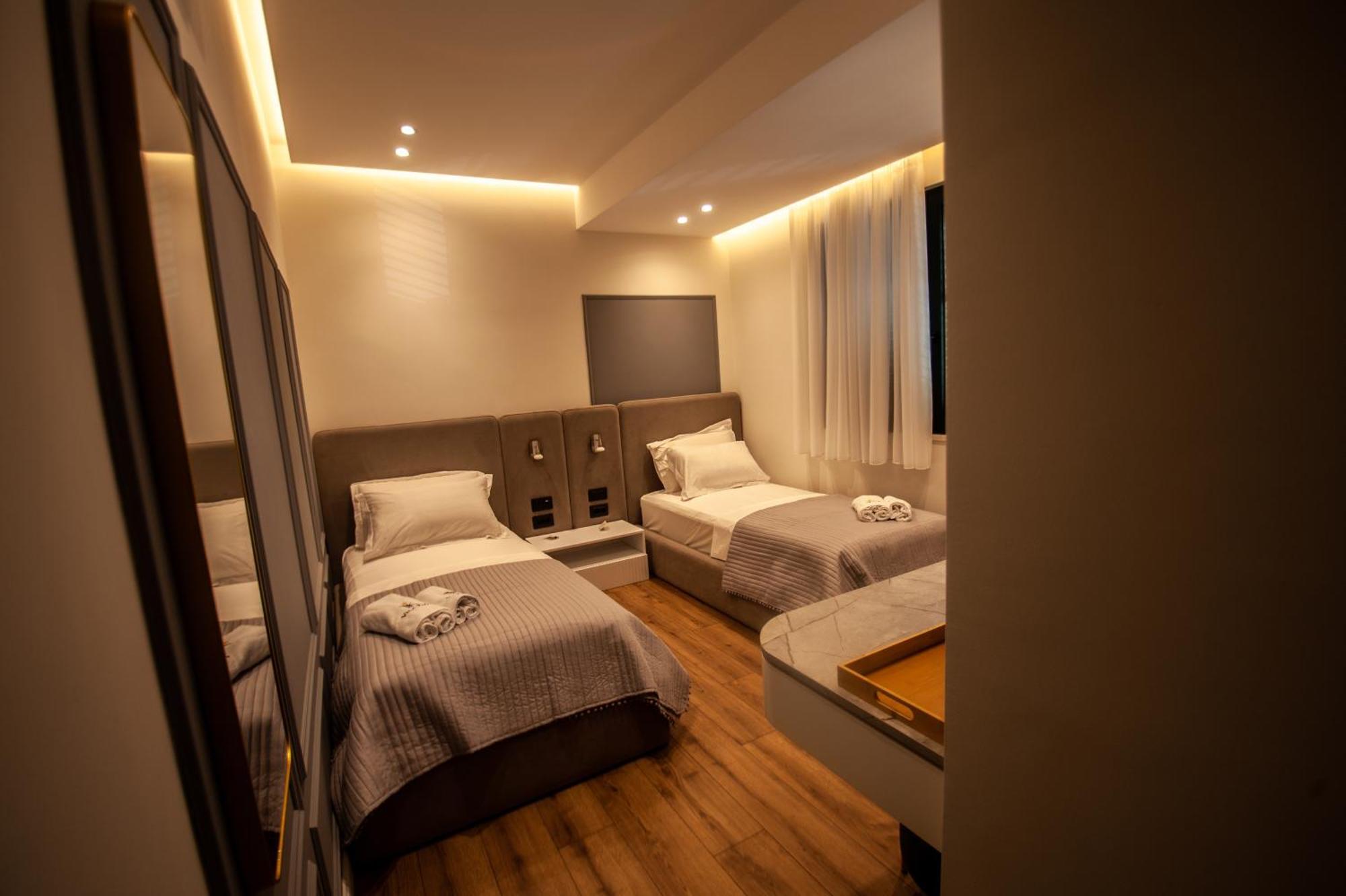 טיראנה Vila Koja Boutique Hotel מראה חיצוני תמונה