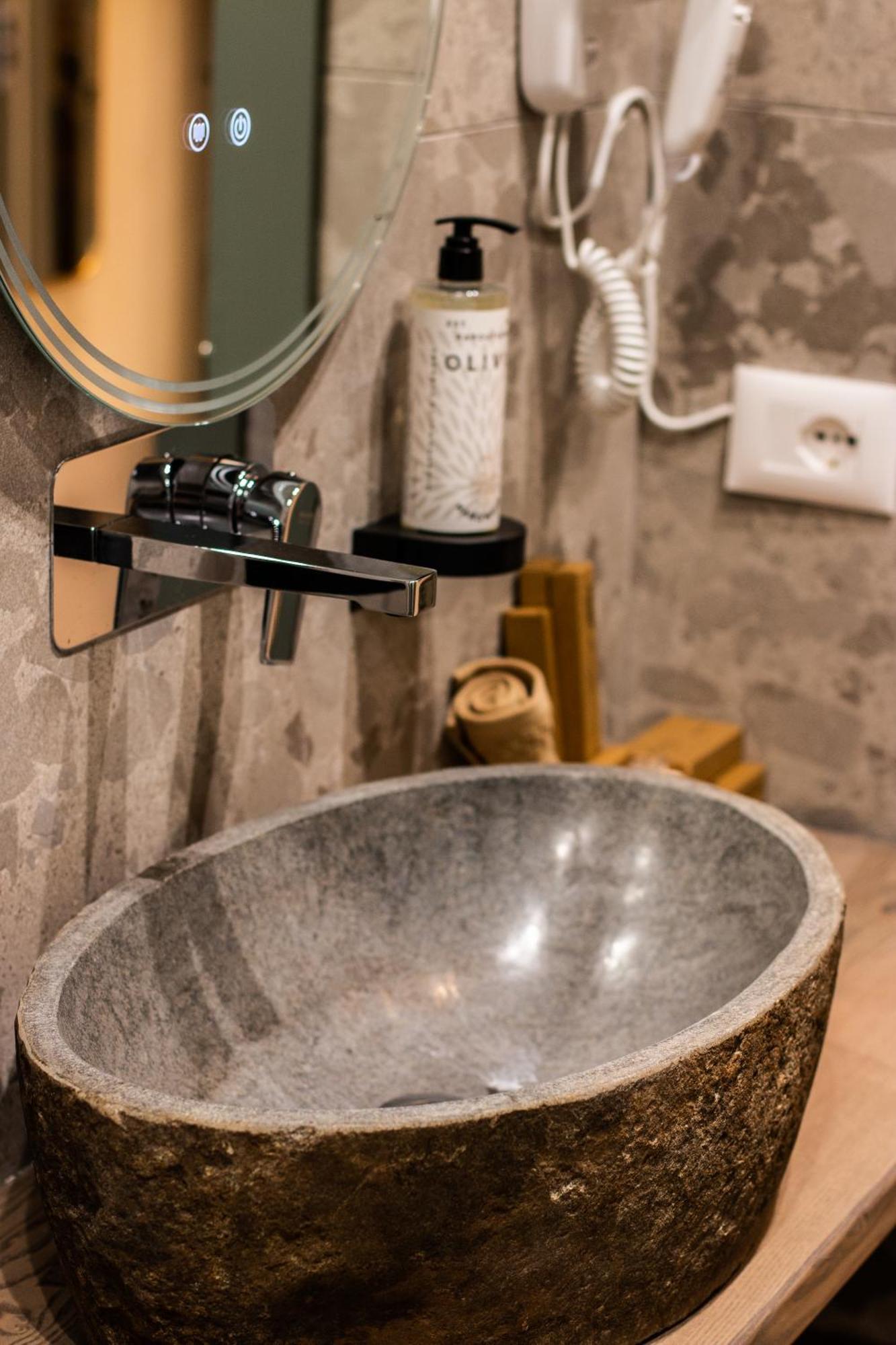 טיראנה Vila Koja Boutique Hotel מראה חיצוני תמונה